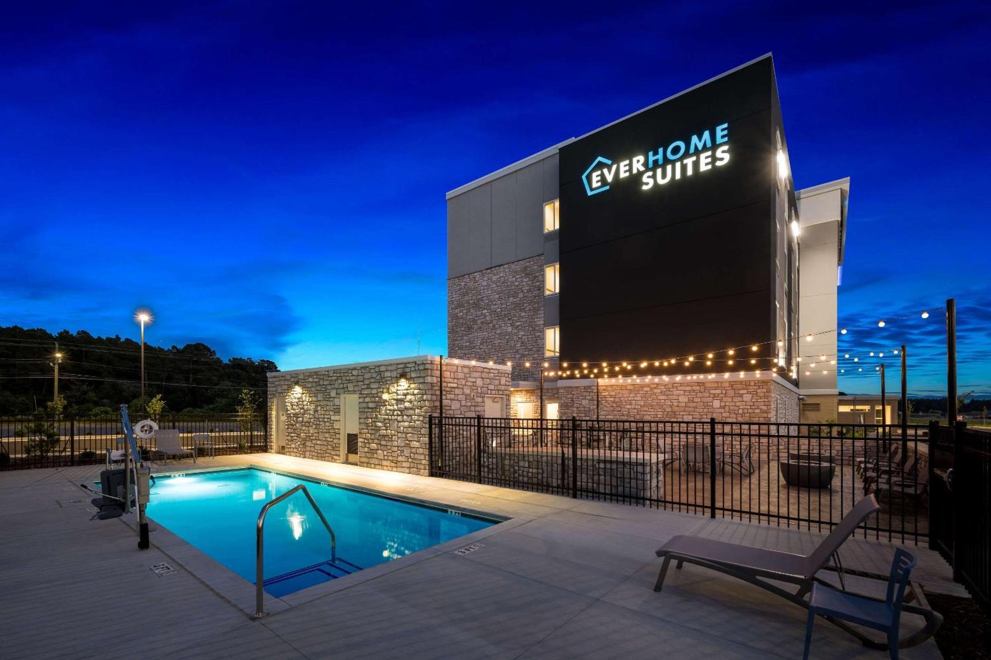 Everhome Suites Fayetteville Near Fort Bragg Exterior photo